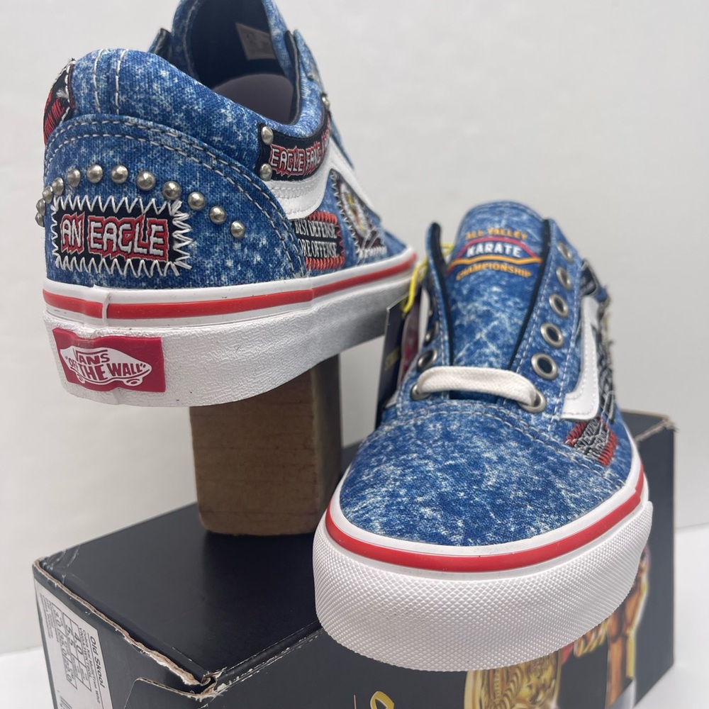 Vans WMNS Old Skool
Cobra Kai Multi/True White Sneakers 
VN0A3WKT6GL - Picture 9 of 16